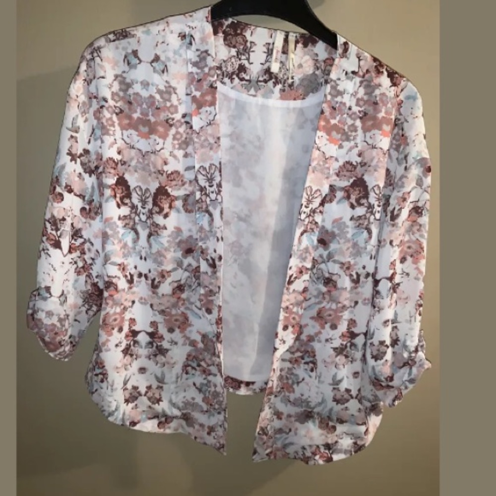 Floral blazer by Frenchi